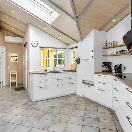 Tammes - 1km From The Sea By Interhome