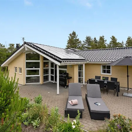 Tammes - 1km From The Sea By Interhome *